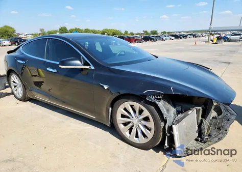 2018 Tesla Model S из США, поврежденный, VIN 5YJSA1E2XJF278168